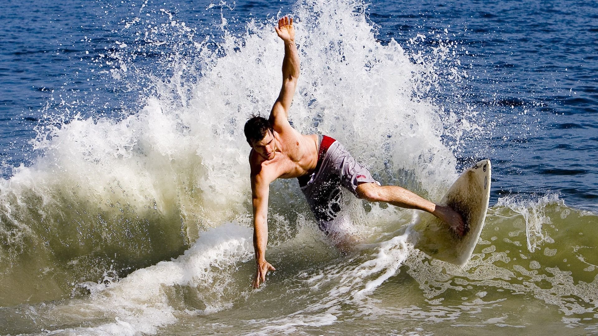 季后赛抢七焦点战，广东队压制凯尔特人，改写篮球历史的一夜