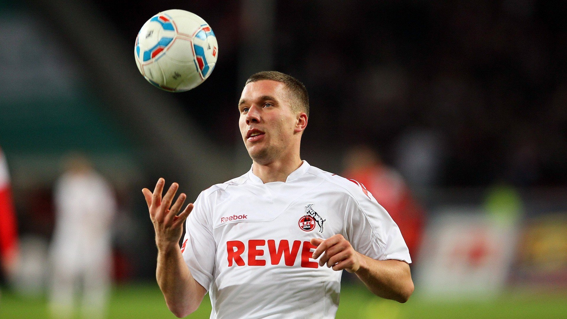 格列兹曼绝境起舞，比利时一剑封喉巴黎—足球之夜的双重交响